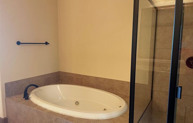 2 beds, 2.5 baths, $2,900, Unit # 401