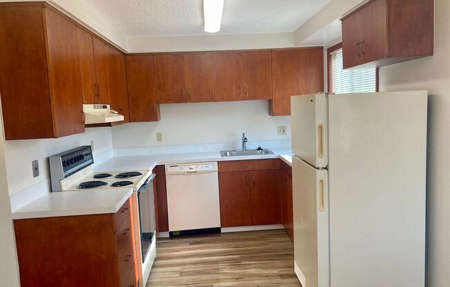 2 beds, 1 bath, $1,795