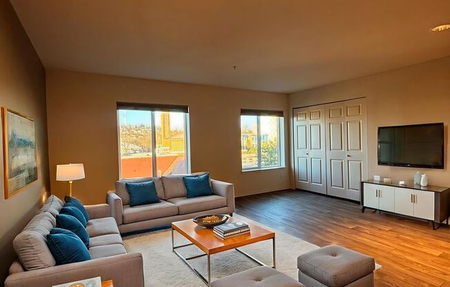 Studio, 1 bath, 580 sqft, $1,650, Unit 6-D