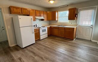 3 beds, 2 baths, 1,100 sqft, $1,450, Unit 4111