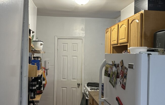 264 E 2 ST