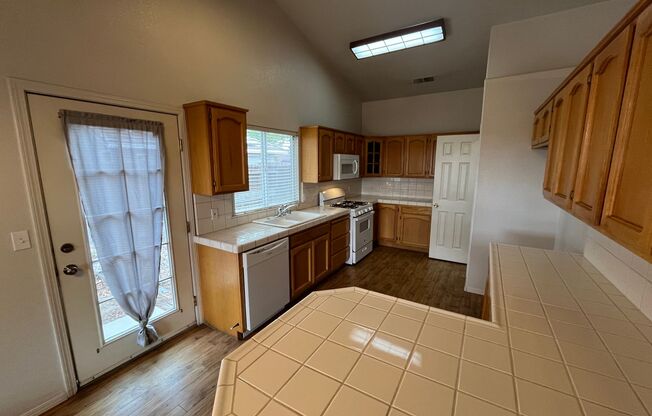 3 beds, 2 baths, $1,800