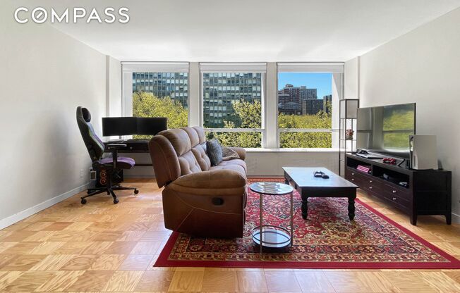 330 EAST 33RD ST