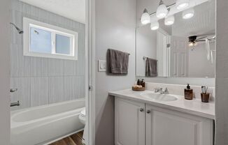 1 bed, 1 bath, 512 sqft, $995