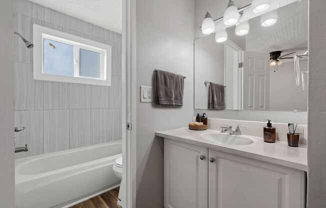 1 bed, 1 bath, 512 sqft, $995