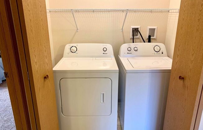 3 beds, 2 baths, 1,332 sqft, $1,740, Unit RT 7015-22