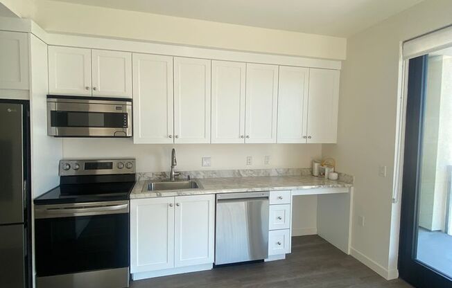 Studio, 1 bath, 436 sqft, $2,495, Unit Unit 315