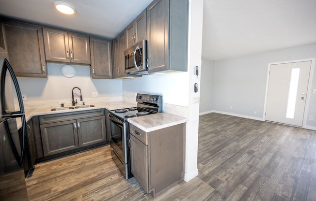 2 beds, 2 baths, $2,995, Unit Unit 8