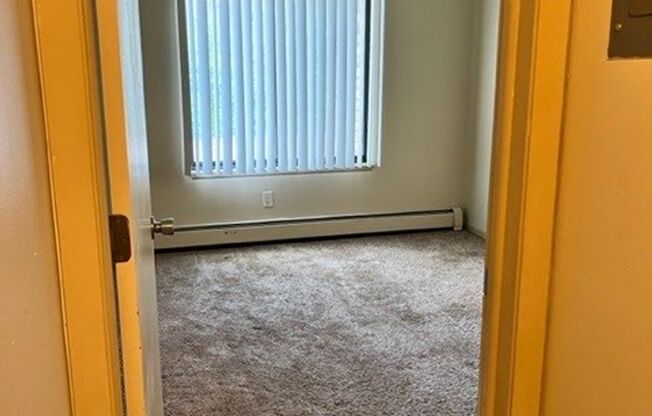 2 beds, 1 bath, 800 sqft, $1,450, Unit 60-209