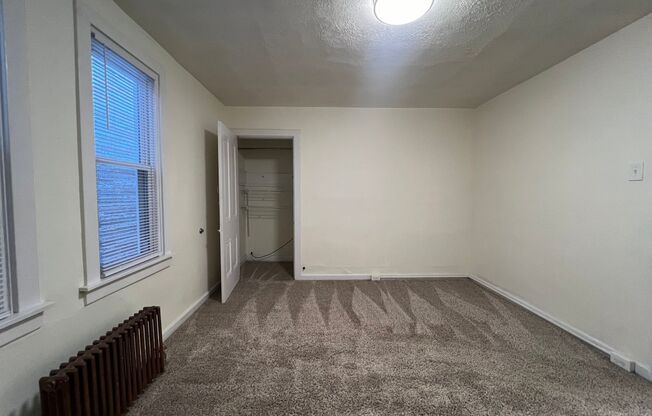 3 beds, 1 bath, $1,495