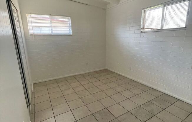 1 bed, 1 bath, 550 sqft, $995, Unit 22