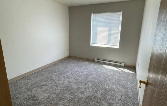 3 beds, 2 baths, 1,200 sqft, $1,300, Unit TE218X-118