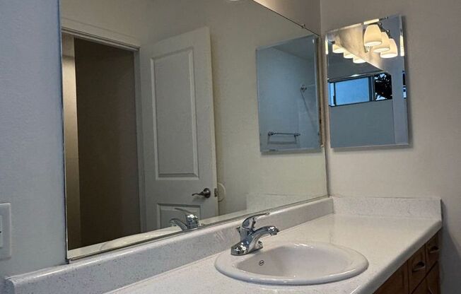 1 bed, 1 bath, 750 sqft, $2,225, Unit 006