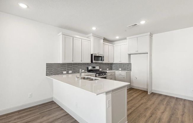 1855 BLUESTEM LN