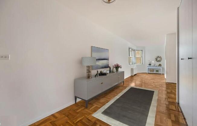 1 bed, 1 bath, $3,950, Unit 8H