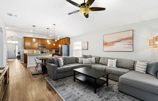 NW Westchester 4 Bedroom 2 Bath Home