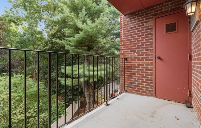 2 beds, 2 baths, 1,060 sqft, $2,600, Unit 32C