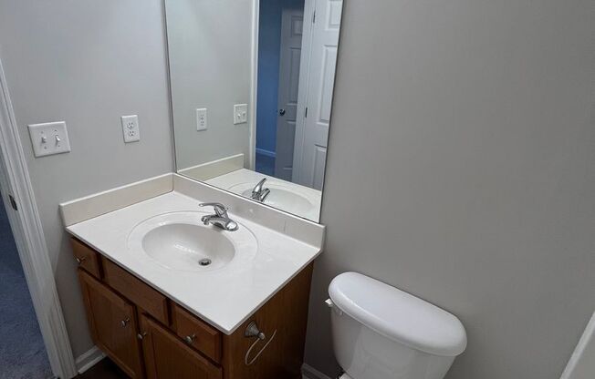 2 beds, 2 baths, $900, Unit 374G