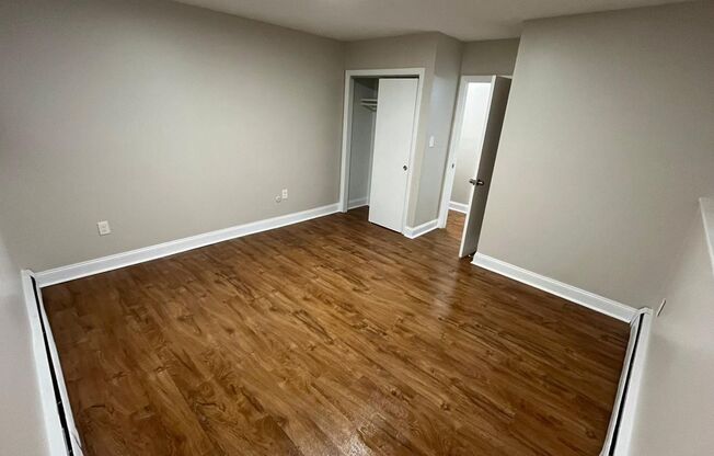 2 beds, 1 bath, $1,925, Unit 99-C