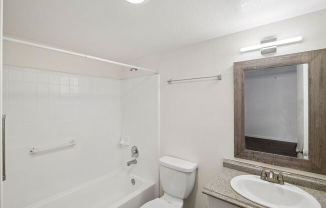 Studio, 1 bath, 494 sqft, $625, Unit 111