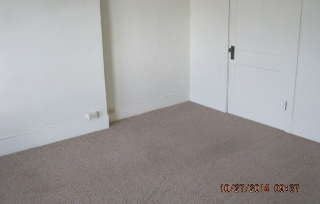 Studio, 1 bath, 400 sqft, $1,025, Unit 114