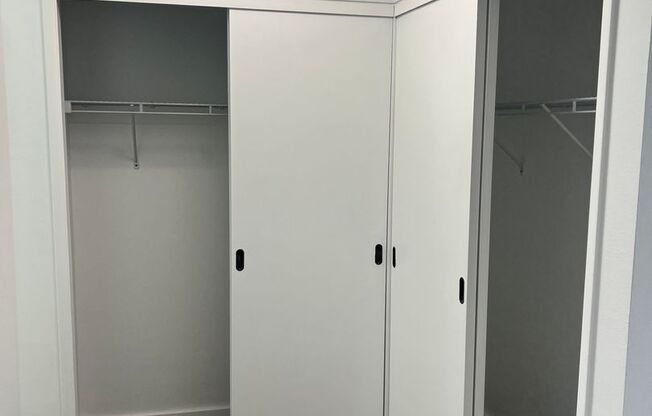 Kukui Plaza - 3 Bedroom 2 Bath 1 Parking