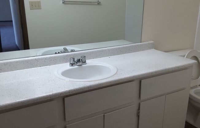 1 bed, 1 bath, 663 sqft, $924, Unit 3649B  Building # 12