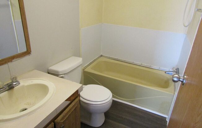 4 beds, 2 baths, $1,200, Unit Lot 88