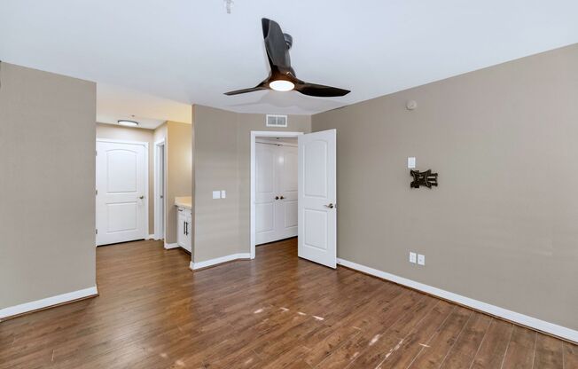 2 beds, 2 baths, $1,995
