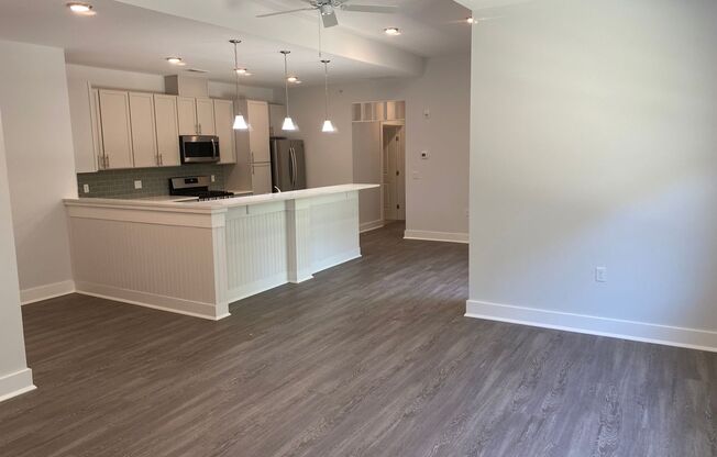 2 beds, 2 baths, 1,450 sqft, $3,100, Unit 0919