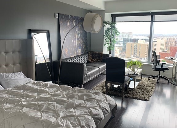 Studio, 1 bath, 512 sqft, $2,900, Unit 24I