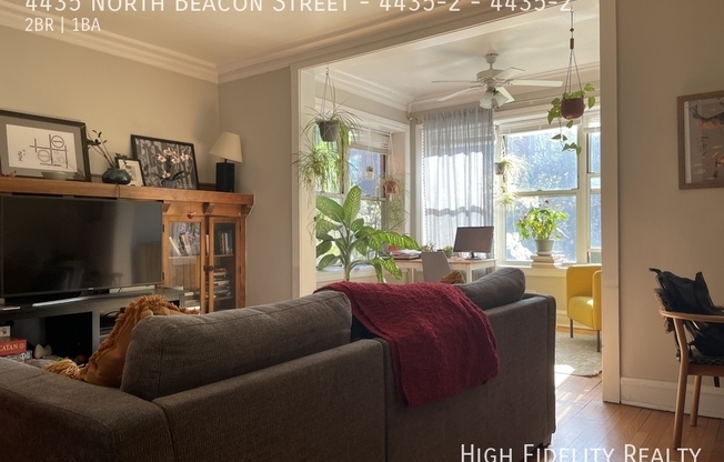 4435 N BEACON ST