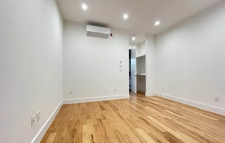 1 bed, 1 bath, $2,600, Unit 3B