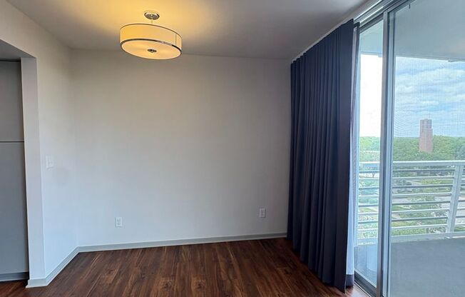 1 bed, 1 bath, 679 sqft, $1,650, Unit 607
