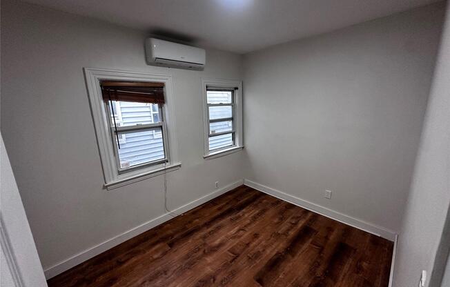 2 beds, 1 bath, $2,750