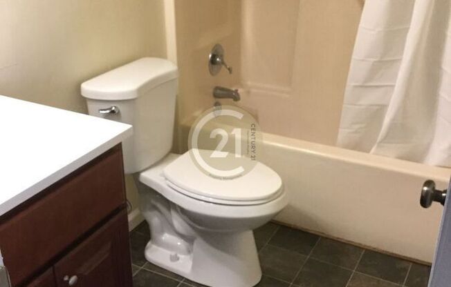 1023 W. 38th St