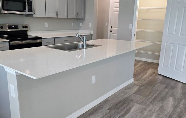 Lakeland 5 Bedroom 3 Bath