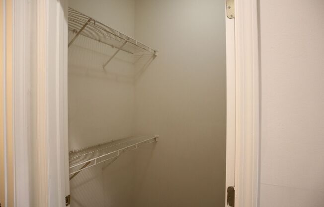 2 beds, 2 baths, 1,033 sqft, $1,649, Unit 21-21104