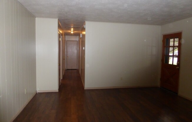 3 beds, 2 baths, $2,500