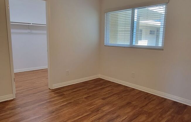 2 beds, 1 bath, 986 sqft, $2,900