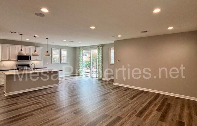 3647 E BRIGHT PASEO
