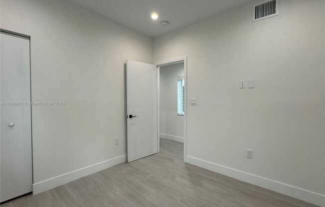 3 beds, 2 baths, 1,000 sqft, $3,600, Unit 1786 SW 9th St apt2 (A11688921)