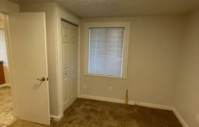 1 bed, 1 bath, $900, Unit 220