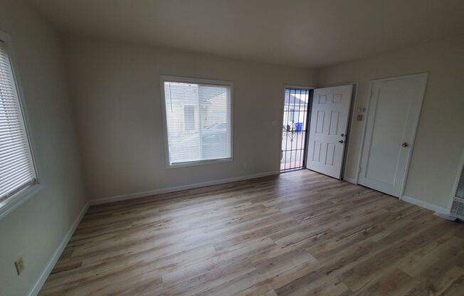 1st Month's Rent is FREE!!! Conveniently Located Newly Remodeled 1 Bed/ 1 Bath Duplex for Rent In San Leandro, Ca!!