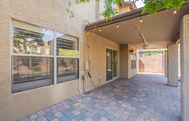 4 beds, 2.5 baths, $3,375