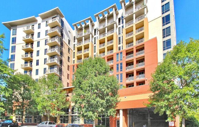 Spectacular 7th floor corner unit condo in Royal Court!