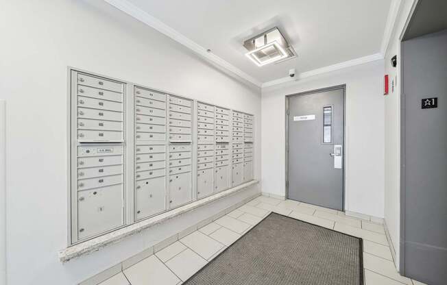 Secure package and mailroom for residents at River 595 Apartments