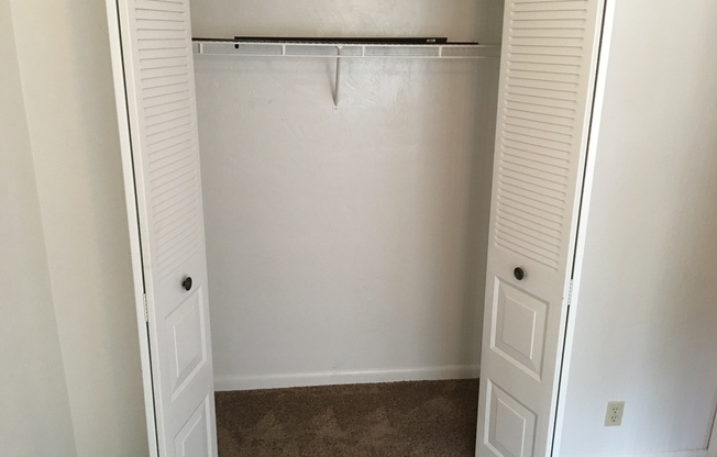 3 beds, 2.5 baths, 1,208 sqft, $1,800, Unit CW1006