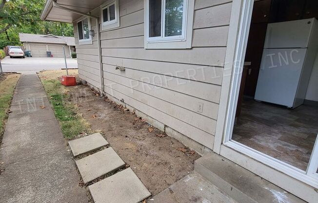 2 beds, 1 bath, 800 sqft, $1,550, Unit 2051-A