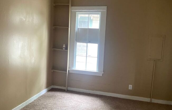 **UPCOMING**3 Bedroom / 1 Bathroom Home for Rent off 2nd Avenue in Columbus, GA***